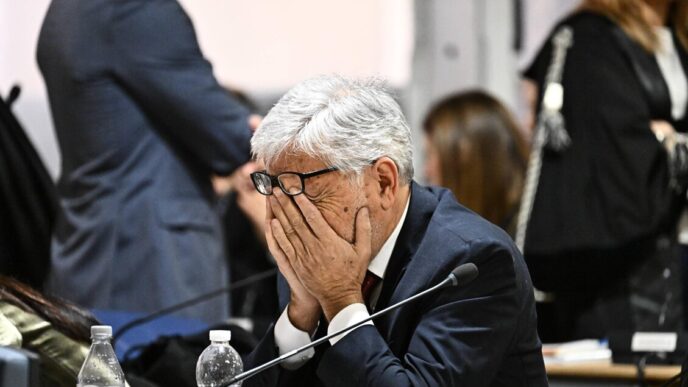Giovanni Castellucci Si Scusa