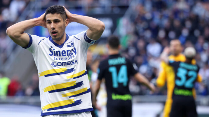 Hellas Verona In Crisi3A Due In