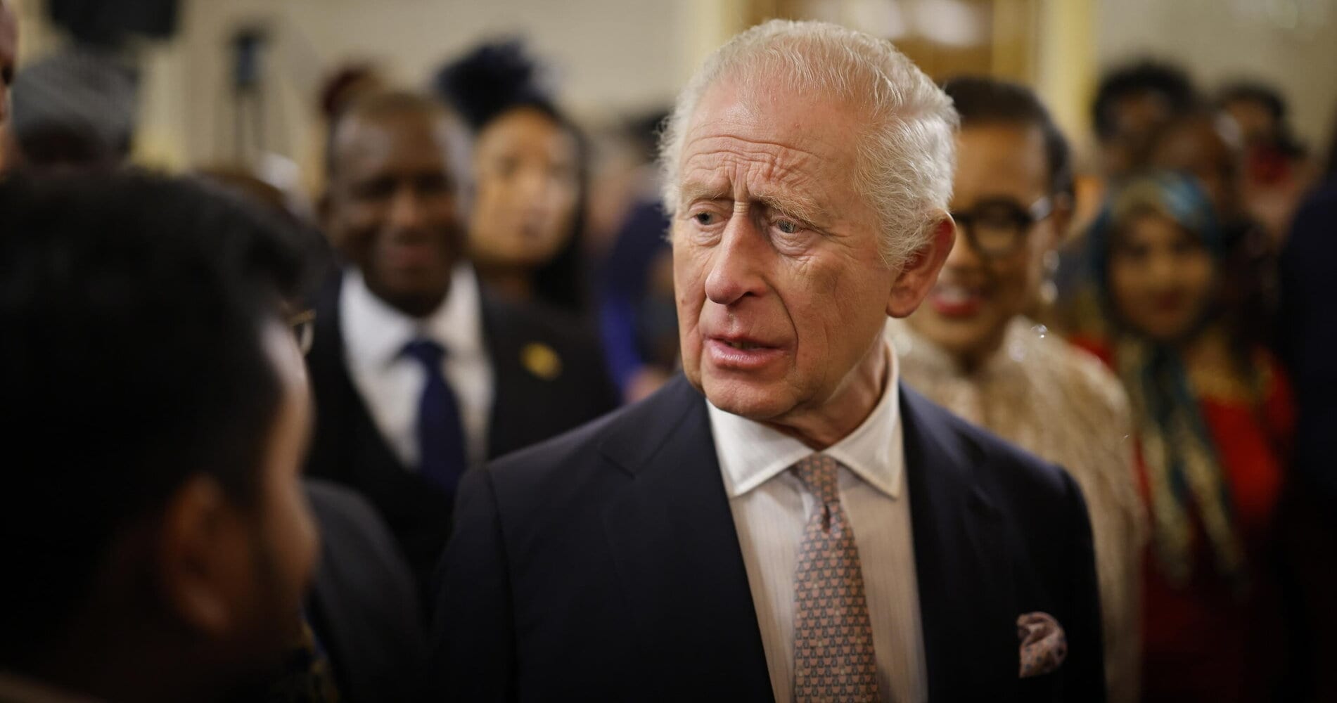 Il Re Carlo E La Ricerca Di Cu