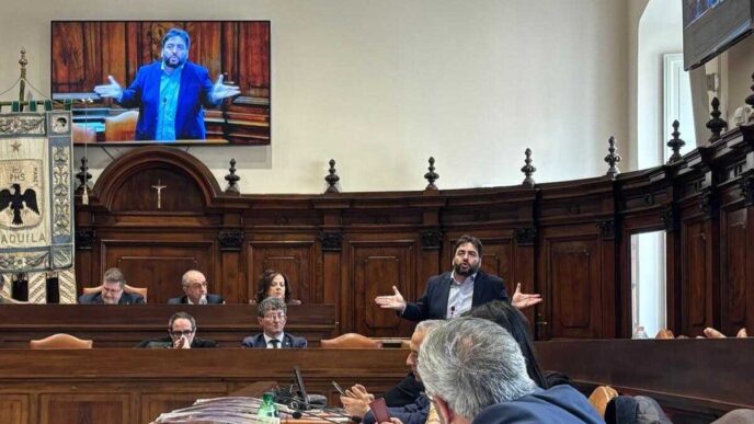 Il Senatore Fina Lancia Una Pe