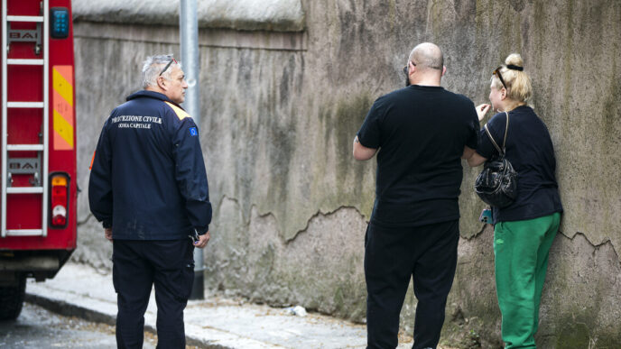 Incendi A Ostia3A Un Secondo Ro