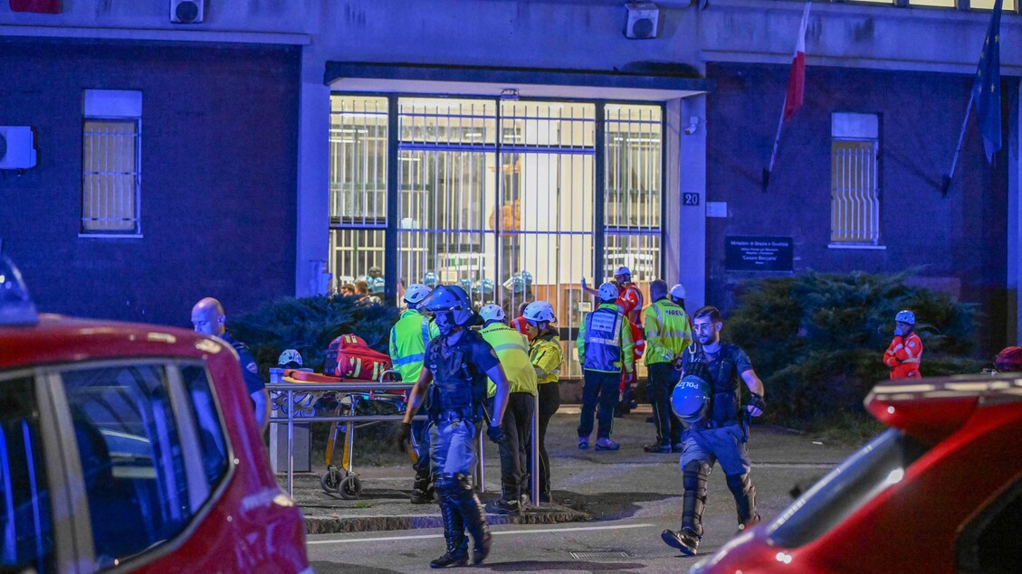 Incendio Doloso Al Carcere Min