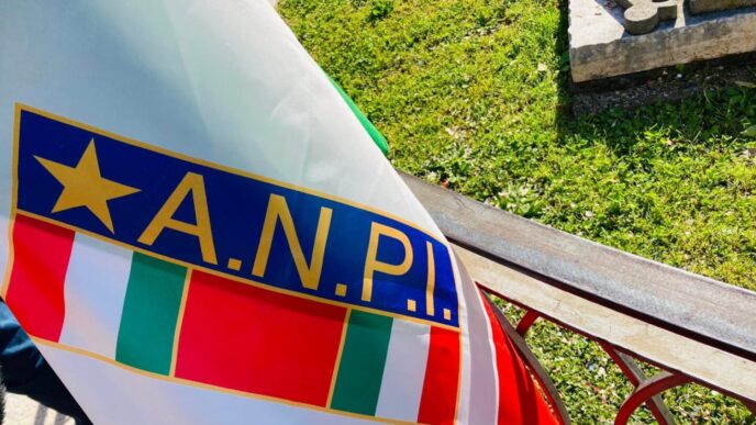 Intitolazione Della Pineta A F