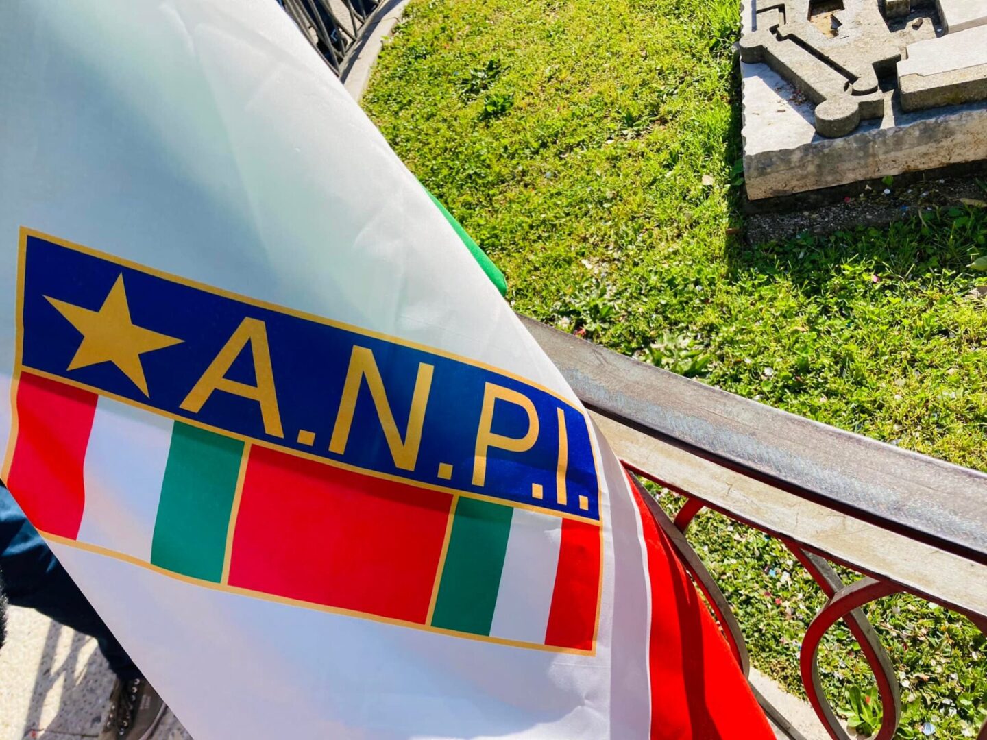 Intitolazione Della Pineta A F