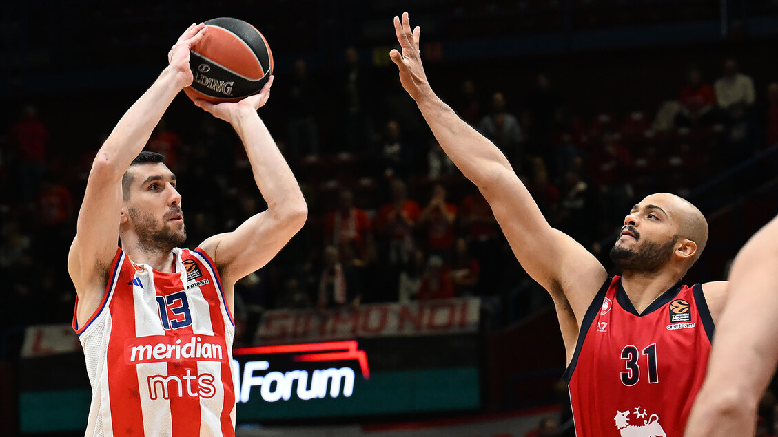 L27Ea7 Milano Conquista Una Vit
