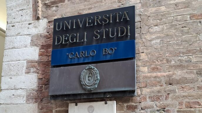 L27Universitc3A0 Di Urbino Accogli