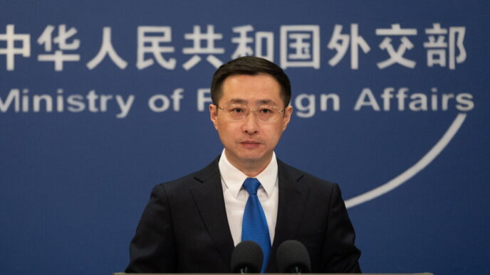 La Cina Si Dissocia Dalla Cris