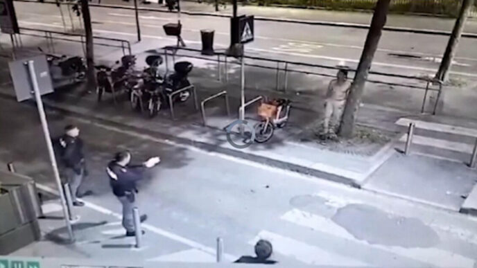 La Procura Di Milano Richiede