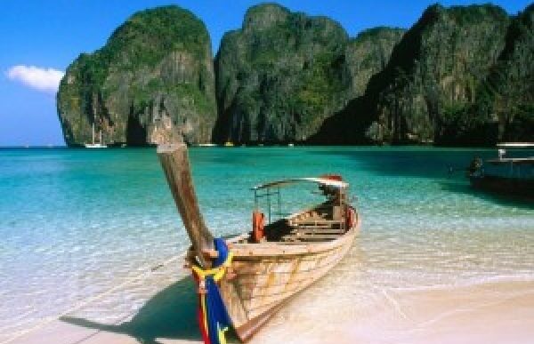 La Thailandia Punta A Un Anno