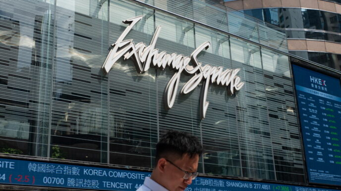 La borsa di Hong Kong in calo3A