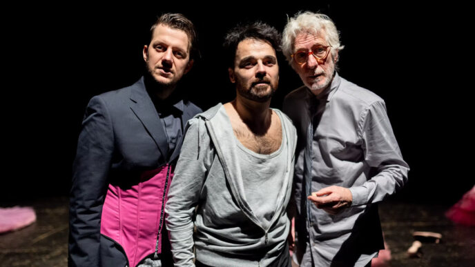 La Compagnia Evoc3A821Teatro Vince