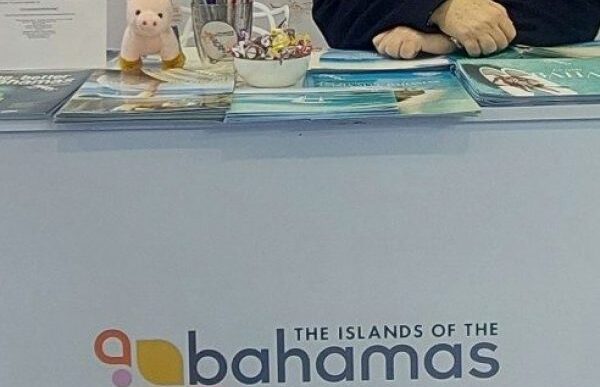Le Bahamas In Vetrina Ai Trave