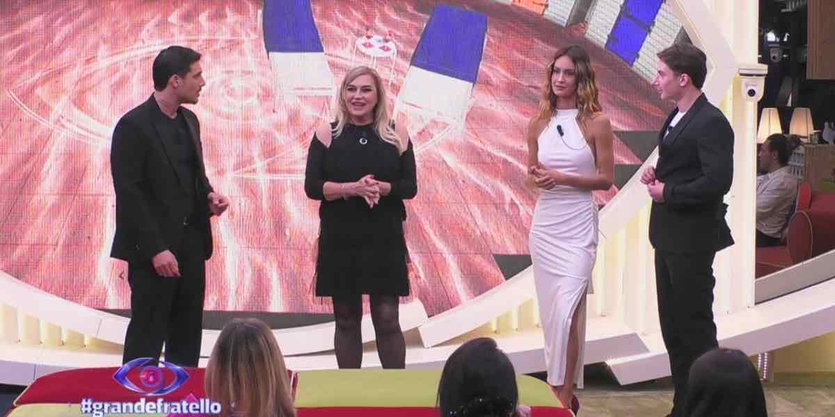 Lory Del Santo Sorprende I Con