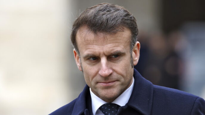 Macron Esprime Preoccupazione