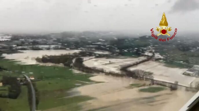 Maltempo In Toscana3A Allerta R 1
