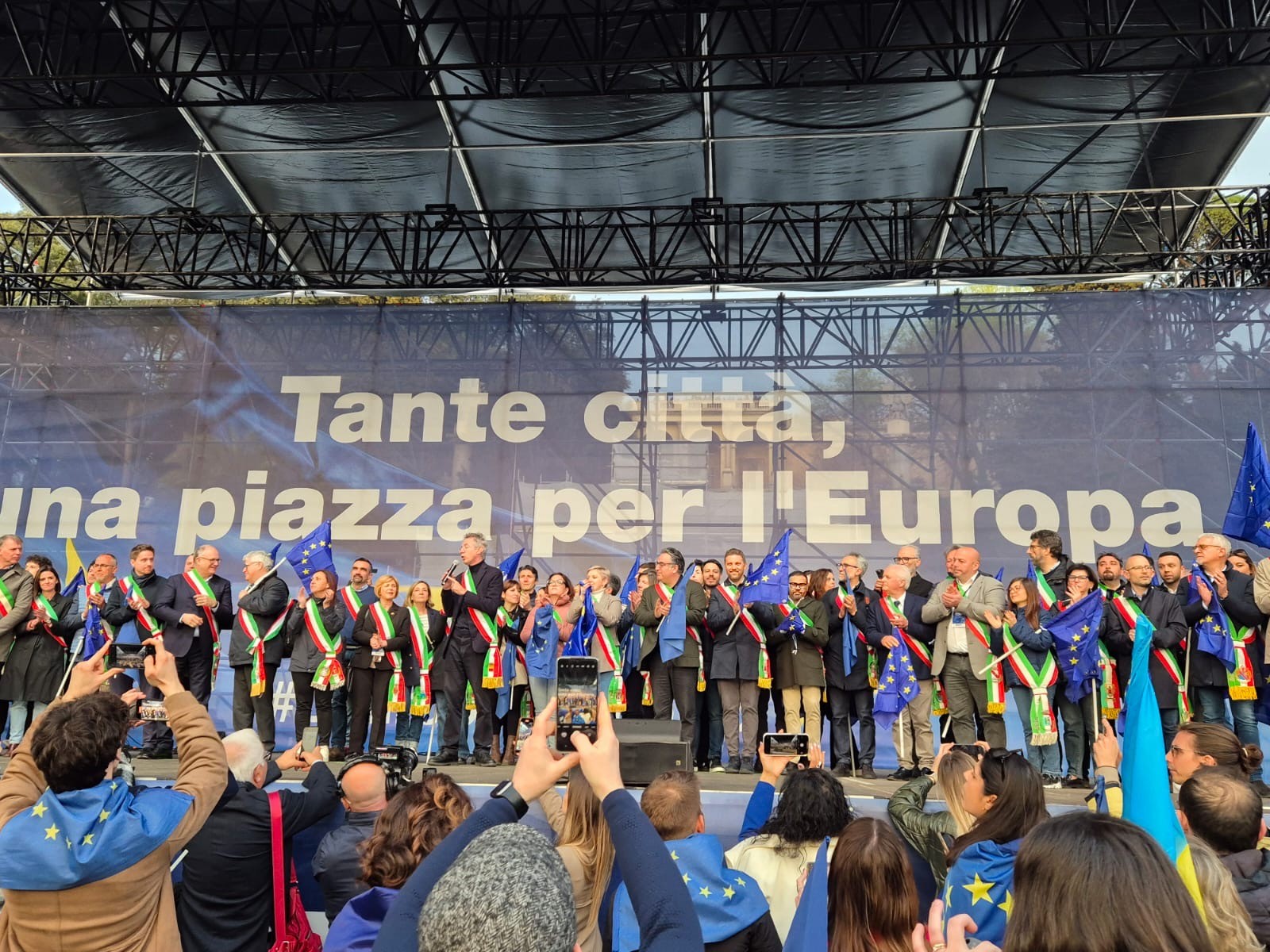 Manifestazione Per Le28099Europa A