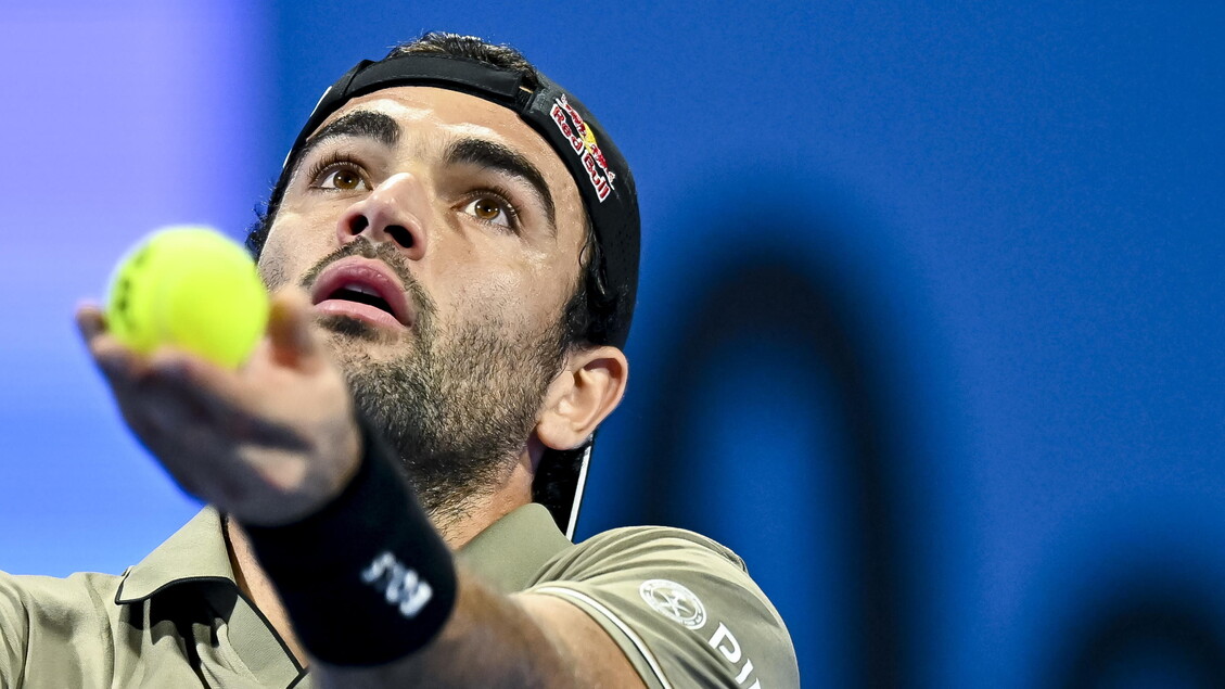 Matteo Berrettini avanza agli