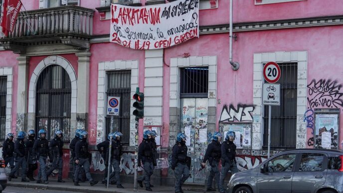 Maxi Processo Contro Gli Attiv