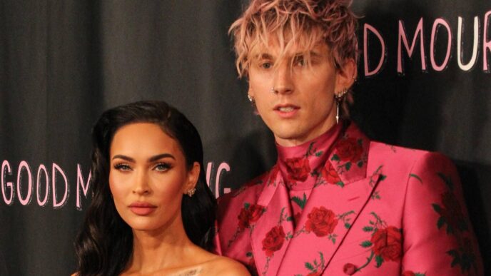 Megan Fox Accoglie La Sua Quar