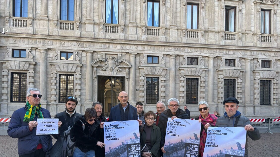 Milano3A Cittadini In Piazza Pe