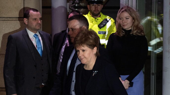 Nicola Sturgeon Scagionata Dai