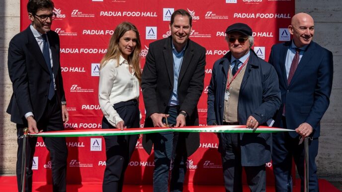 Nuova Food Hall Alle28099Interno De