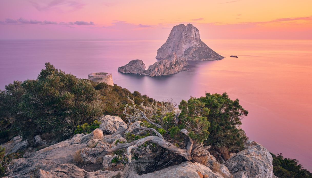 Overtourism A Ibiza3A Il Mirado