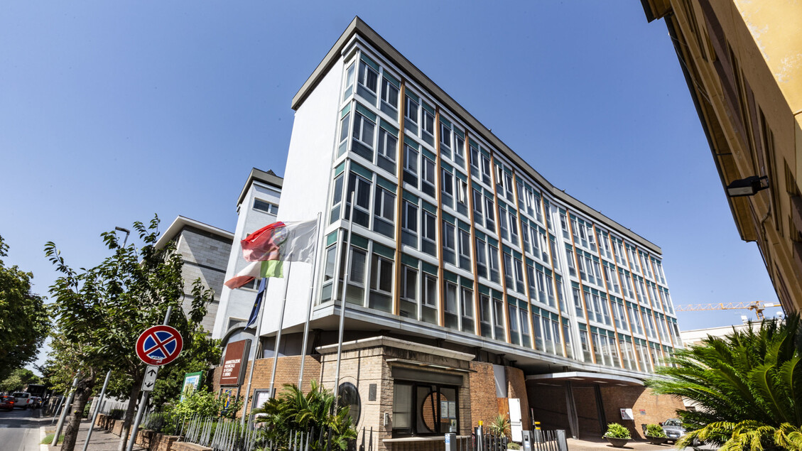 Palazzo Della Provincia Di Pes