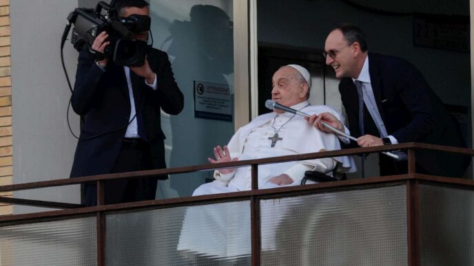 Papa Francesco Continua Il Suo