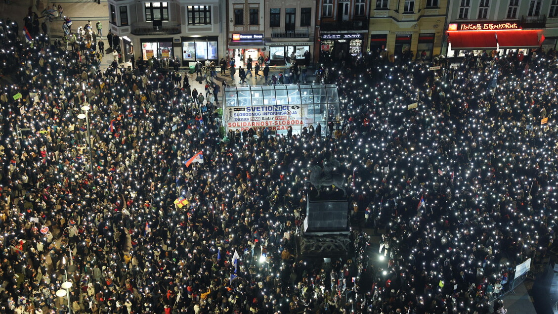 Proteste Di Massa A Nis3A Gli S