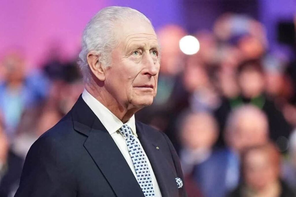 Rianimazione per Re Carlo in ospedale