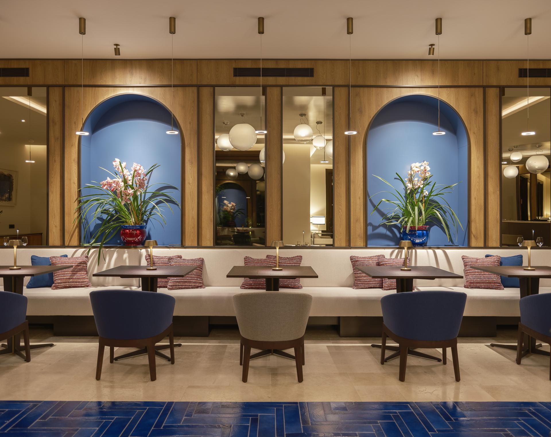 Riapertura Dell27Hotel Ara Mari