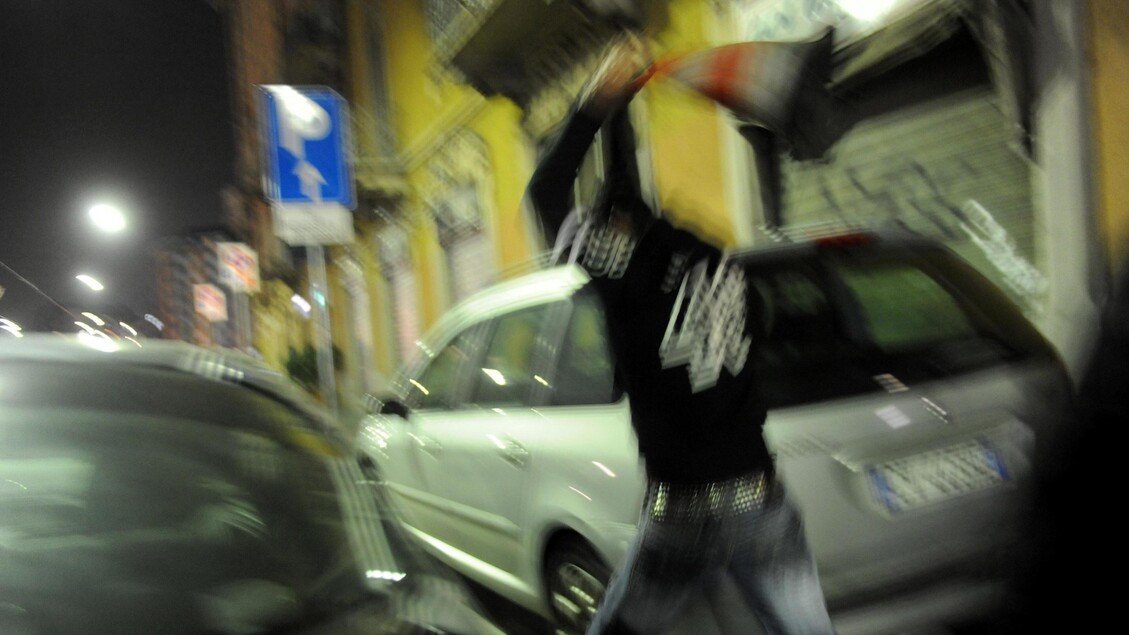Rissa Notturna A Milano3A Viole