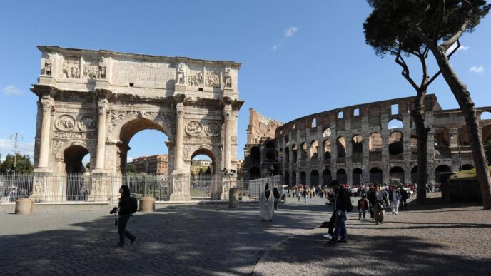 Roma Si Prepara Per Un Weekend