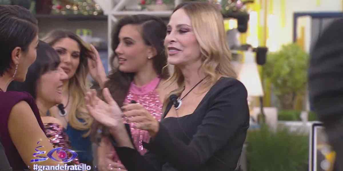 Scontro Tra Giglio E Stefania