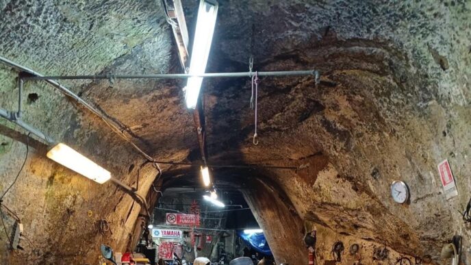 Scoperta A Napoli3A Rifugio Ant