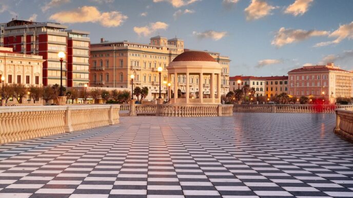 Scopri Livorno3A La Cittc3A0 Rinas