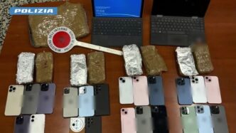 Sequestrati Cellulari E Notebo