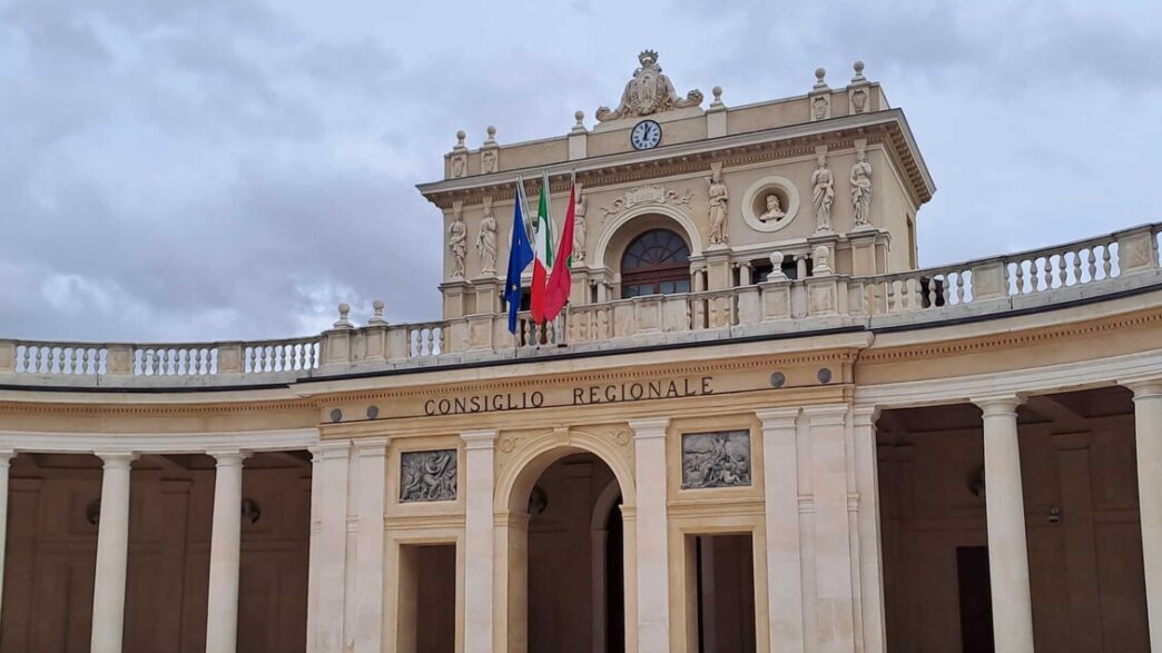 Settimana Politica All27Emicicl