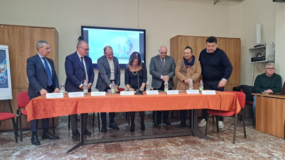 Studenti Del Polo Tecnico Di R