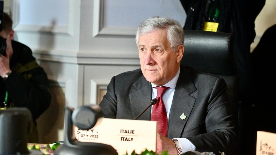 Tajani Condanna Attacco Verbal