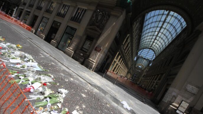 Targa Commemorativa A Napoli P