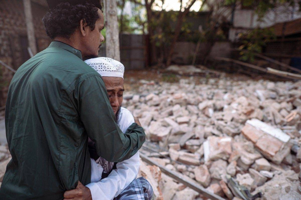 Terremoto Devastante Colpisce