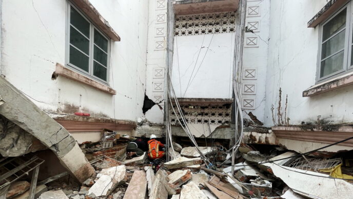 Terremoto Devastante In Myanma 1