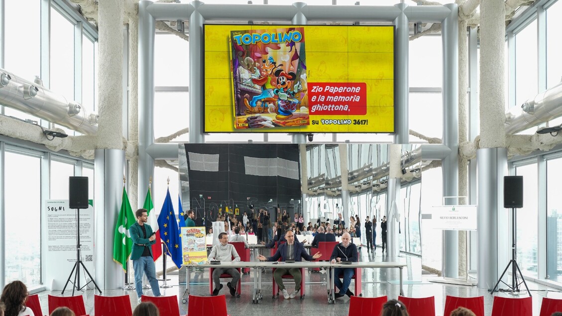 Topolino Celebra La Tradizione