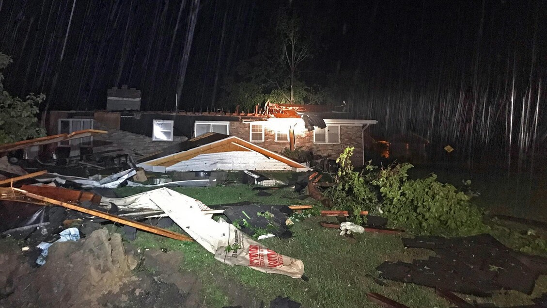 Tornado Devasti Il Midwest E I