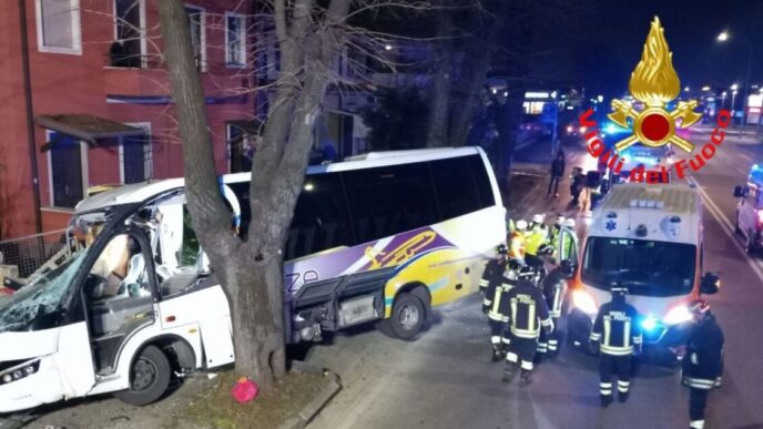 Tragico Incidente Stradale A B