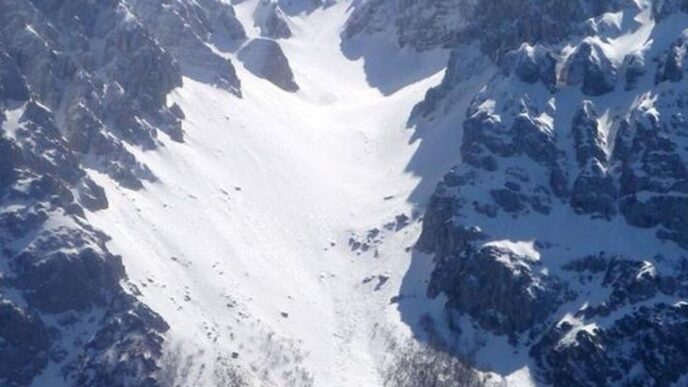 Valanga Sul Monte Sirente3A Nes