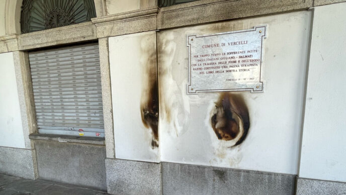Vercelli2C Atto Vandalico Contr