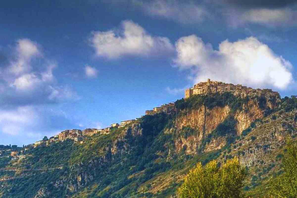 Visitare Norma
